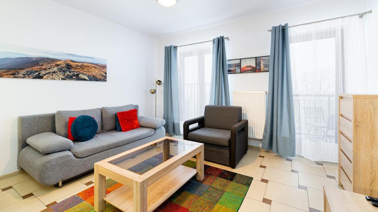 שצ'קלארסקה פוראובה Apartamenty Sun & Snow Resort Sudety מראה חיצוני תמונה