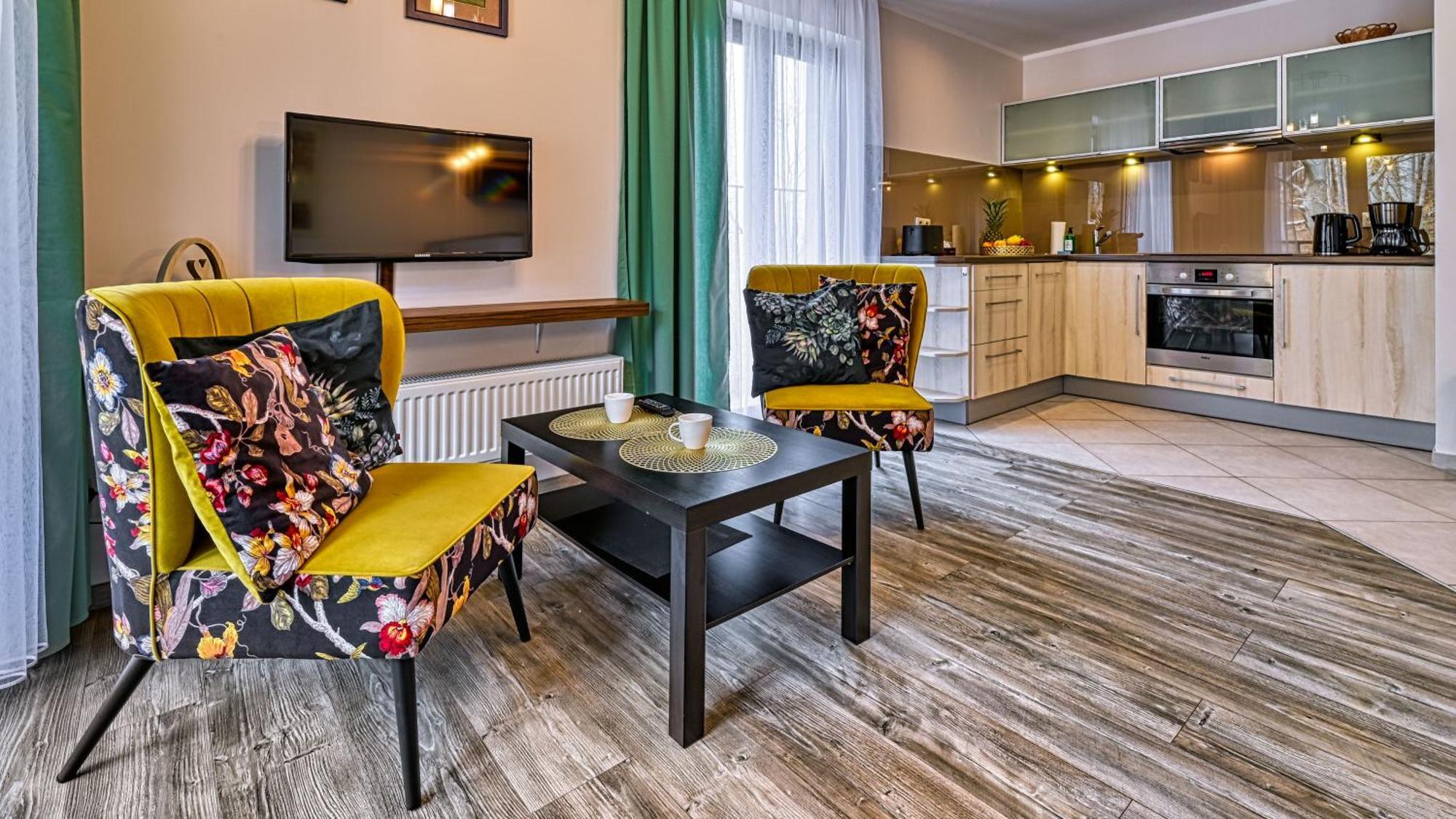 שצ'קלארסקה פוראובה Apartamenty Sun & Snow Resort Sudety מראה חיצוני תמונה