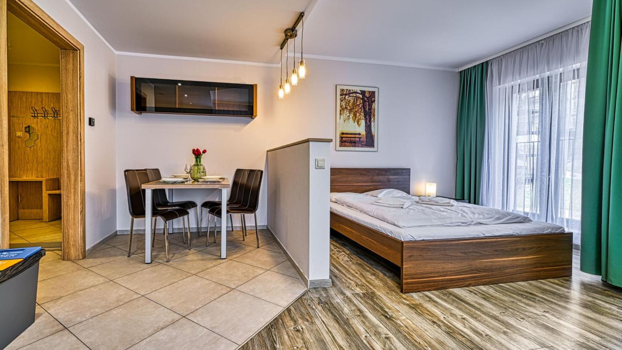 שצ'קלארסקה פוראובה Apartamenty Sun & Snow Resort Sudety מראה חיצוני תמונה