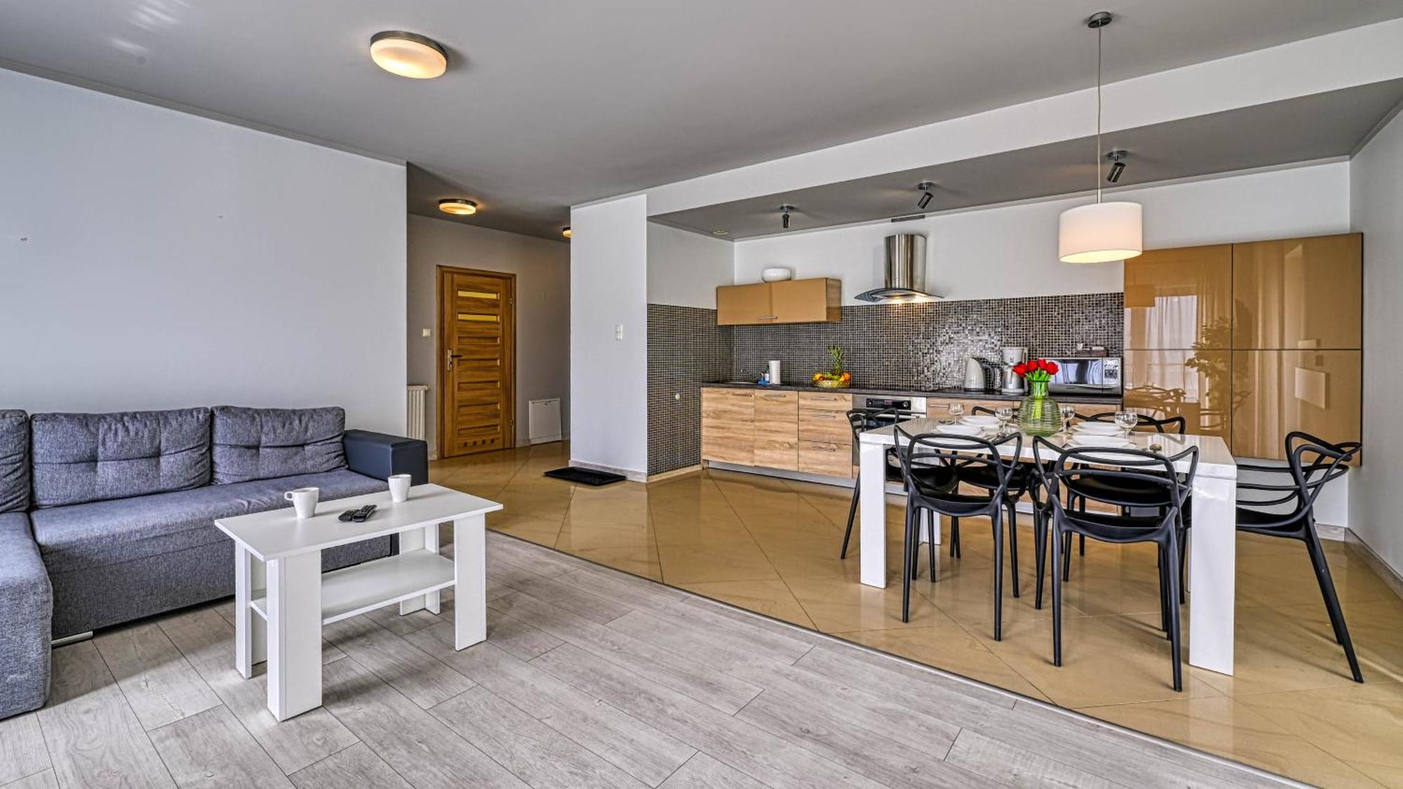 שצ'קלארסקה פוראובה Apartamenty Sun & Snow Resort Sudety מראה חיצוני תמונה
